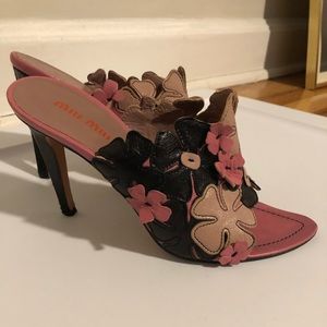 MIU MIU stiletto slides